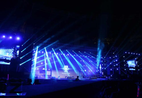 你的品牌形象片,为什么一文不值?领视传媒揭秘深圳企业宣传片的致命误区