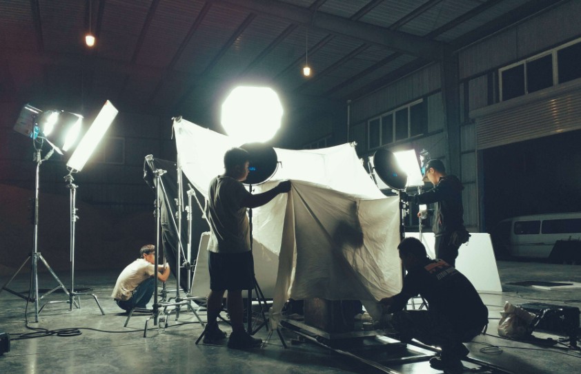 外贸企业如何征服海外客户？符合国际审美的英文宣传片制作全攻略